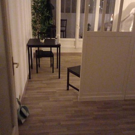 Appartement Lumineux Studio Avec Balcon / Cosy Flat With Balcony à Villejuif Extérieur photo